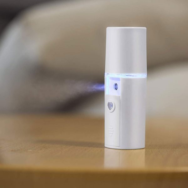 Mini Nano Facial Mister for Eyelash Extensions Working
